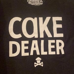 Heather gray Johnny Cupcakes “Cake Dealer” shirt